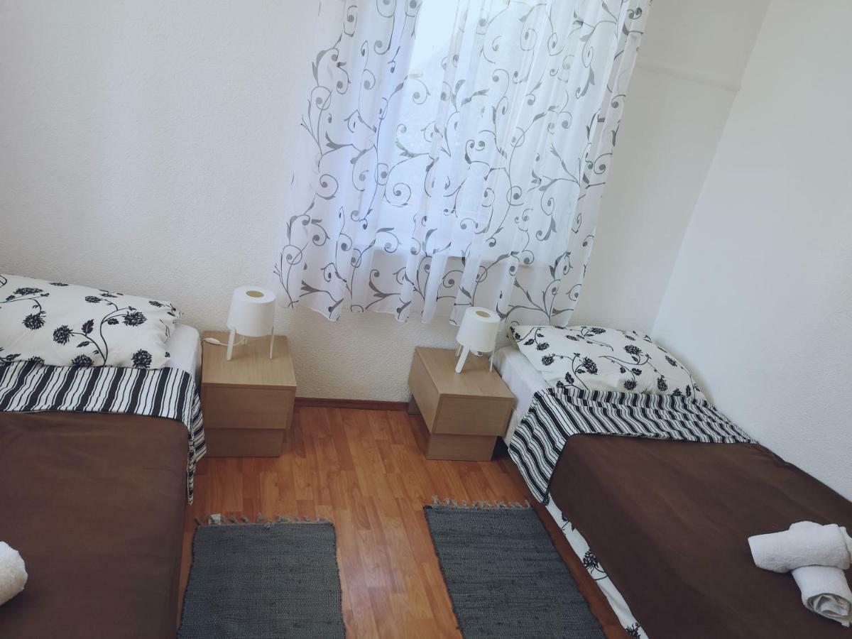 App Emona Apartment Bašanija Exterior foto