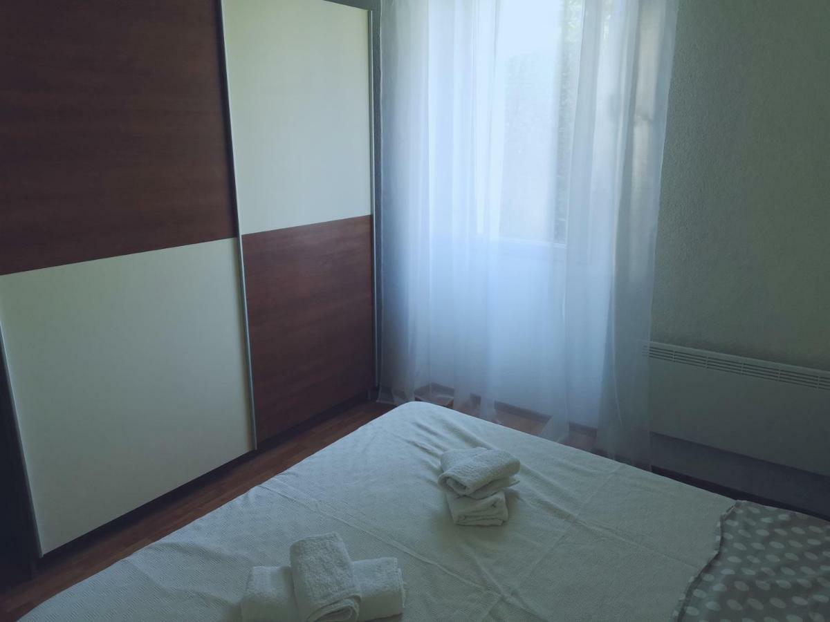 App Emona Apartment Bašanija Exterior foto