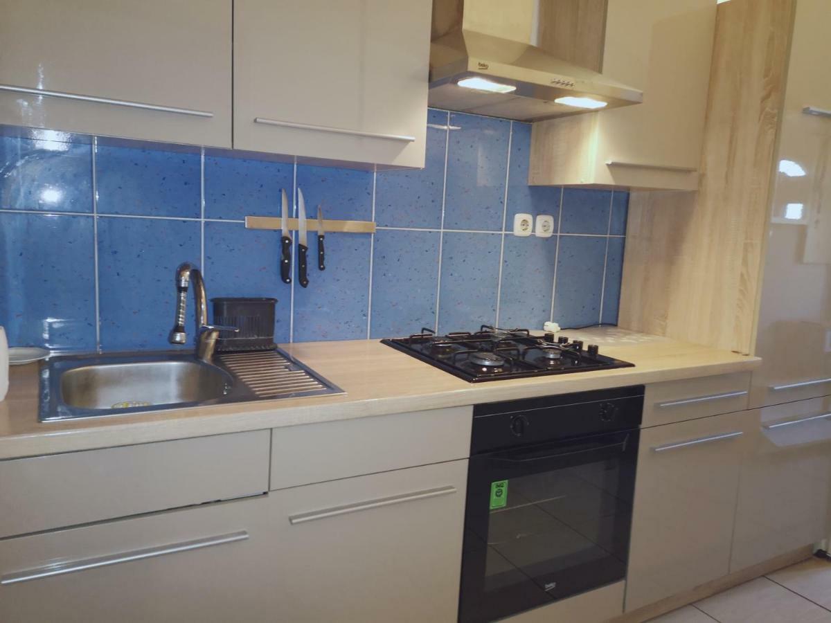 App Emona Apartment Bašanija Exterior foto